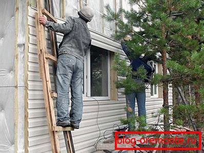 Montáž izolace s hydroizolací a následným pokovováním Montáž izolace s hydroizolací a následným pokovováním