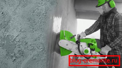 Při demontáži se provádí řezání diamanty. Při demontáži se provádí řezání diamanty.
