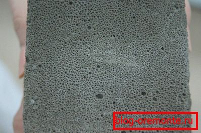 Vnitřní struktura pěnového betonu Vnitřní struktura pěnového betonu