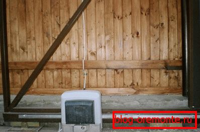 Obecná konstrukce brána zatahovací schéma