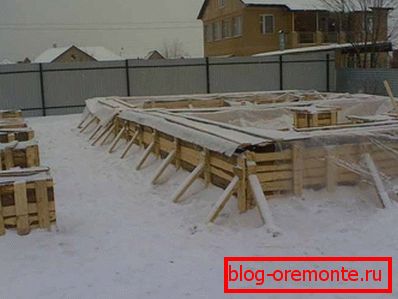 Možnost provedení práce v zimě může výrazně urychlit výstavbu. Možnost provedení práce v zimě může výrazně urychlit výstavbu.
