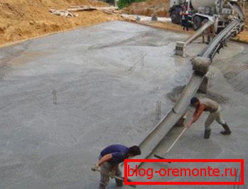 Kvůli krátkému nastavovacímu období je nalévání velkých objemů betonu způsobeno velkým množstvím obtíží, protože musí být provedeno velmi rychle Kvůli krátkému nastavovacímu období je nalévání velkých objemů betonu způsobeno velkým množstvím obtíží, protože musí být provedeno velmi rychle