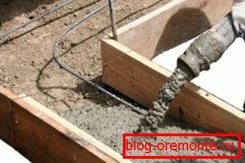 Bednění vyplněno betonem B30 Bednění vyplněno betonem B30