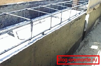 Železobetonový nosník 6 m: zesílený rám Železobetonový nosník 6 m: zesílený rám